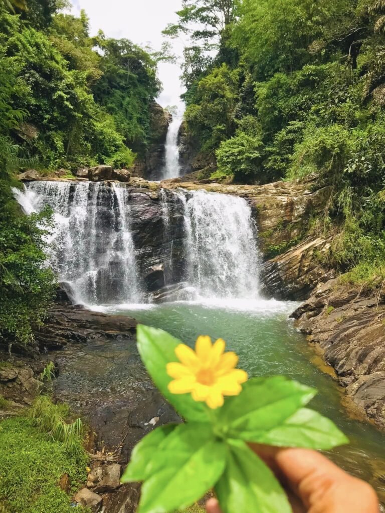 Kadiyanlena falls - Hidden Waterfall In Sri Lanka