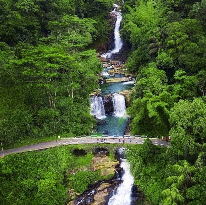 Kadiyanlena falls - Hidden Waterfall In Sri Lanka